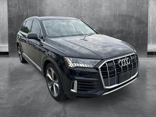 2021 Audi Q7 55 Prestige