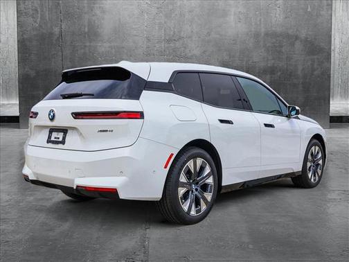 2026 BMW iX xDrive45