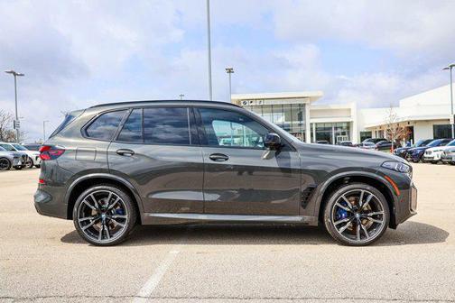 2026 BMW X5 M60i