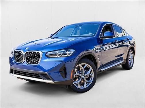 2025 BMW X4 xDrive30i
