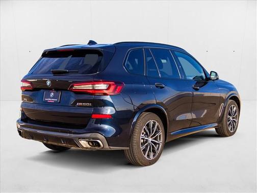 2023 BMW X5 M50i