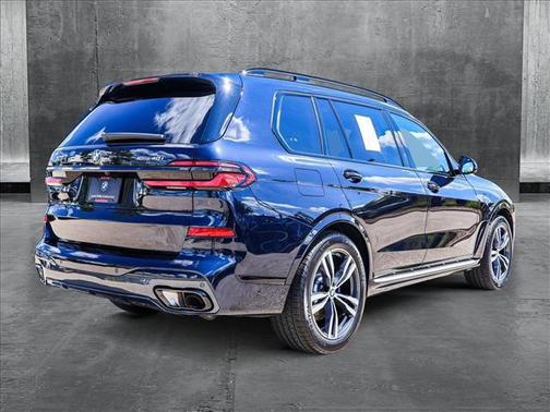 2025 BMW X7 xDrive40i