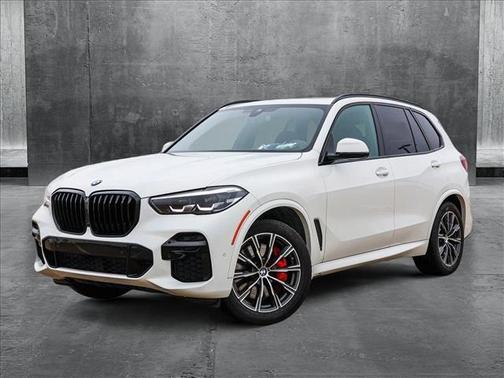 2022 BMW X5 M50i