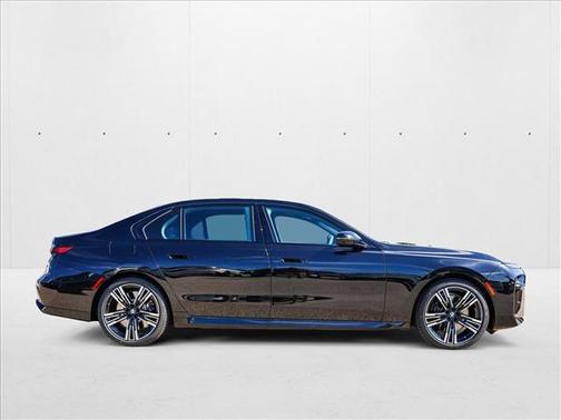2025 BMW 760 i xDrive