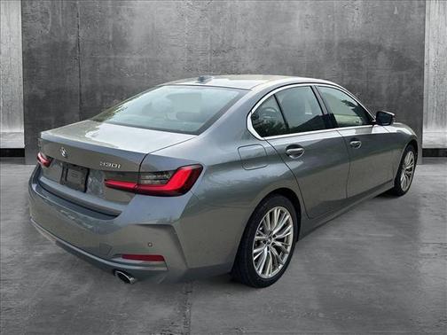 2024 BMW 330 i xDrive