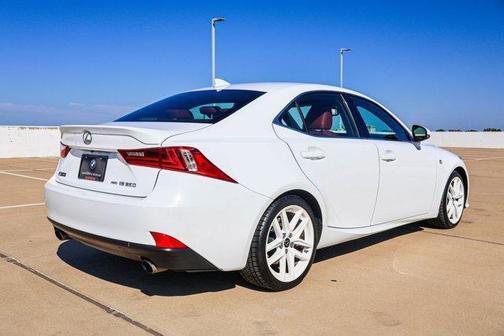 2016 Lexus IS 350 Base