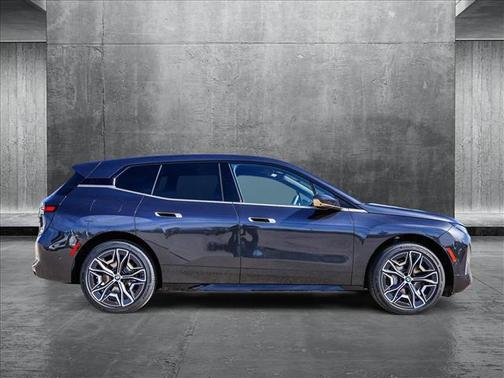 2026 BMW iX xDrive60