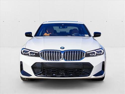 2025 BMW 330 i xDrive