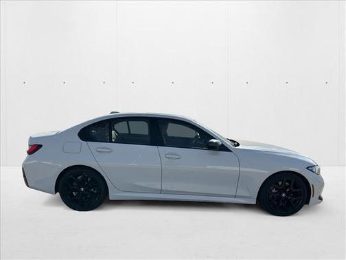 2025 BMW 330 i xDrive