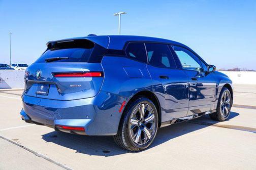 2026 BMW iX xDrive45