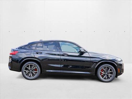 2025 BMW X4 M40i
