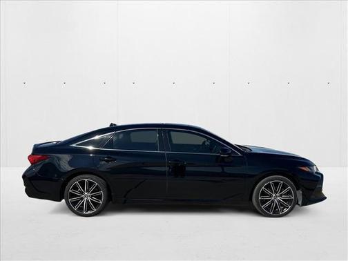 2022 Toyota Avalon Touring