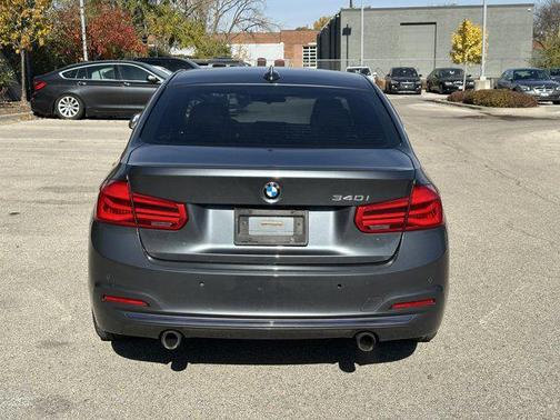 2016 BMW 340 340i