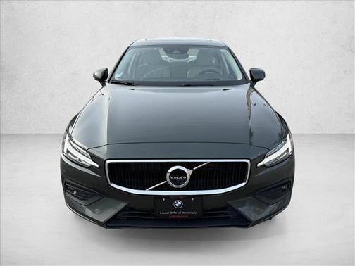 Pine Grey Metallic 2020 Volvo S60 T6 Momentum