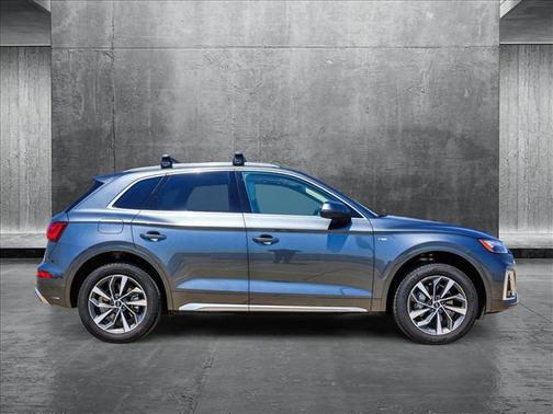 2022 Audi Q5 45 S line Premium