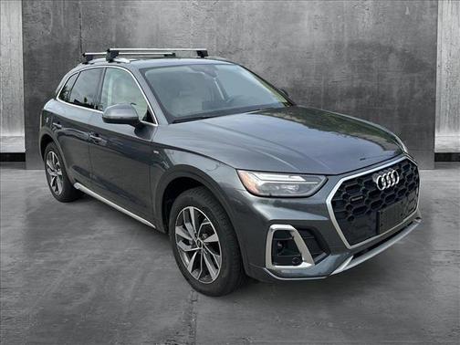 2022 Audi Q5 45 S line Premium