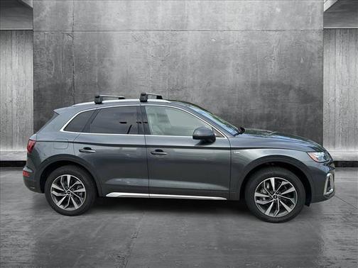 2022 Audi Q5 45 S line Premium