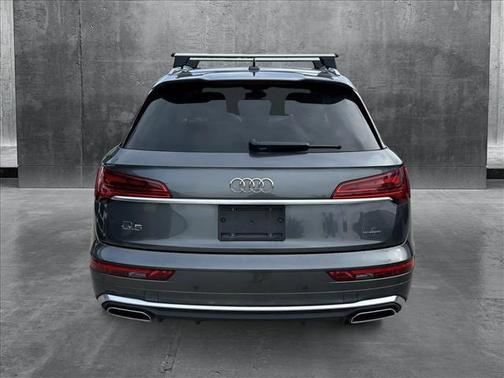 2022 Audi Q5 45 S line Premium