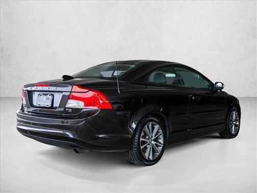 2011 Volvo C70 T5