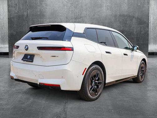 2026 BMW iX xDrive45