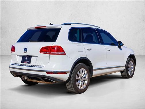 2015 Volkswagen Touareg V6 Sport