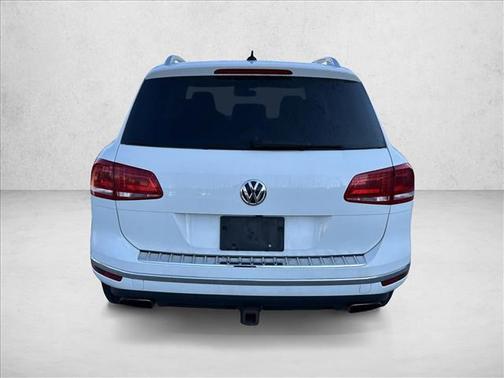 2015 Volkswagen Touareg V6 Sport