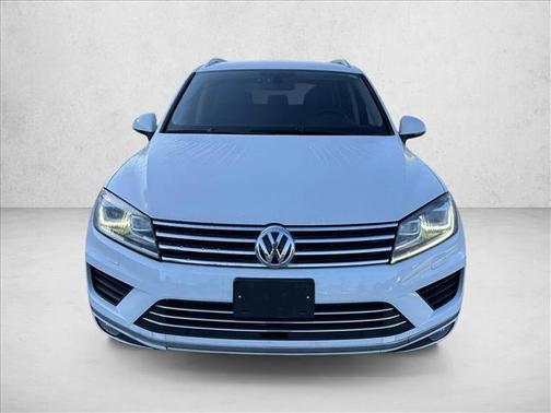 2015 Volkswagen Touareg V6 Sport