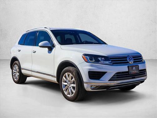 2015 Volkswagen Touareg V6 Sport