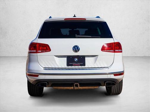 2015 Volkswagen Touareg V6 Sport
