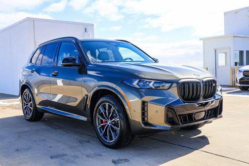 2026 BMW X5 M60i