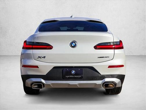 2025 BMW X4 xDrive30i