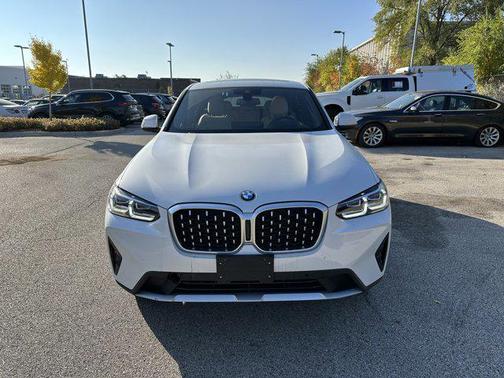 2025 BMW X4 xDrive30i