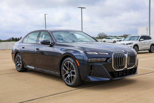2026 BMW 740 xDrive