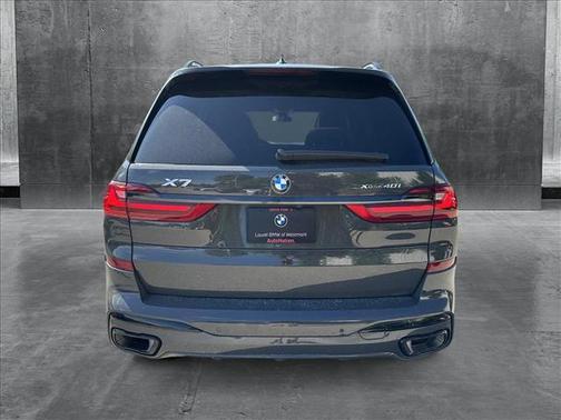 2022 BMW X7 xDrive40i