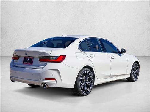 2025 BMW 330 i xDrive