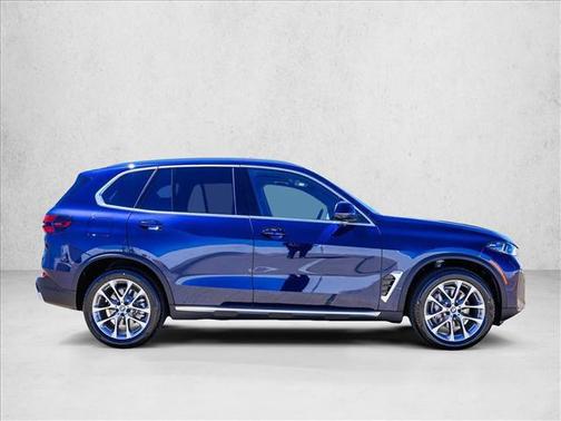 Tanzanite Blue II Metallic 2026 BMW X5 xDrive40i