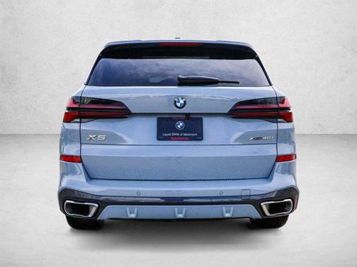 Gray 2026 BMW X5 xDrive40i
