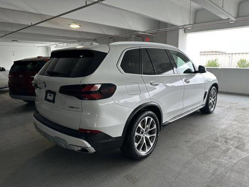 2025 BMW X5 xDrive40i