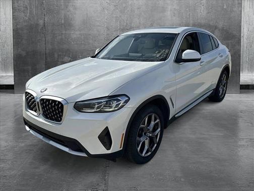 2025 BMW X4 xDrive30i