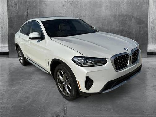 2025 BMW X4 xDrive30i