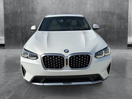 2025 BMW X4 xDrive30i