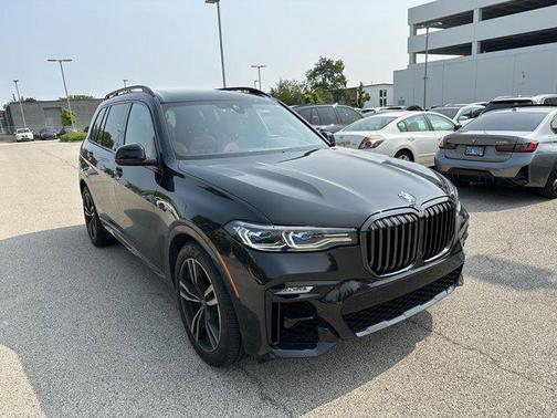 2022 BMW X7 M50i