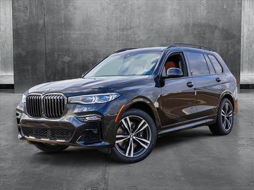2022 BMW X7 M50i
