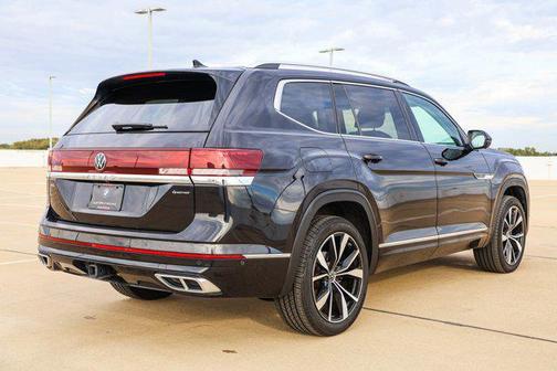 2024 Volkswagen Atlas 2.0T SEL Premium R-Line 4MOTION