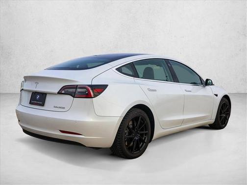 Pearl White Multi-Coat 2020 Tesla Model 3 Performance