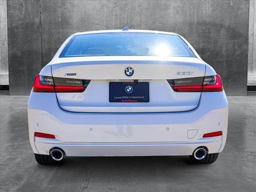 2025 BMW 330 i xDrive