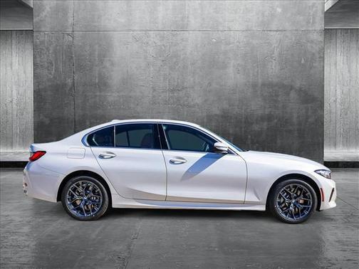 2025 BMW 330 i xDrive