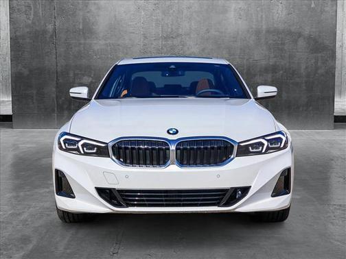 2025 BMW 330 i xDrive