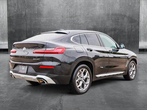 2024 BMW X4 xDrive30i