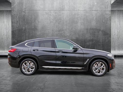 2024 BMW X4 xDrive30i